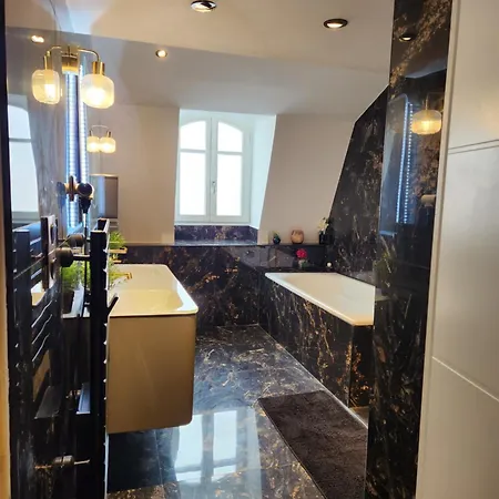 De Lumiere Apartment