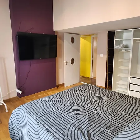 De Lumiere Apartment *